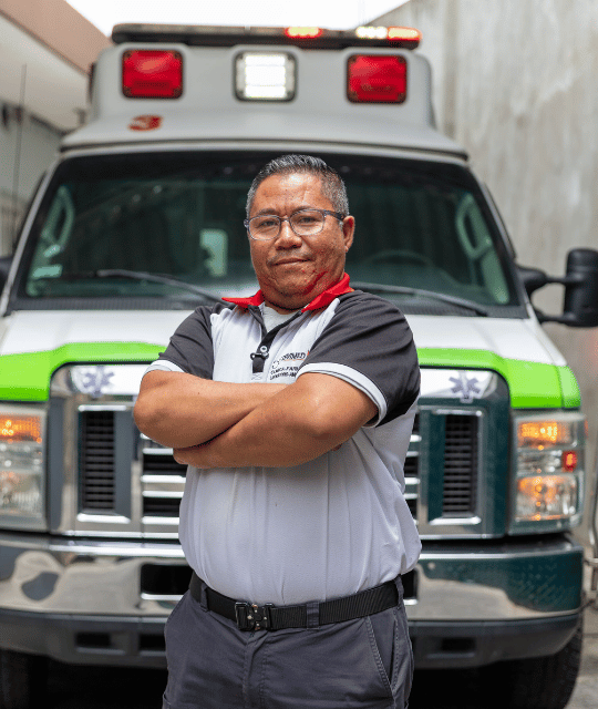 Ambulancia tipo americana de Servimed lista para un traslado médico